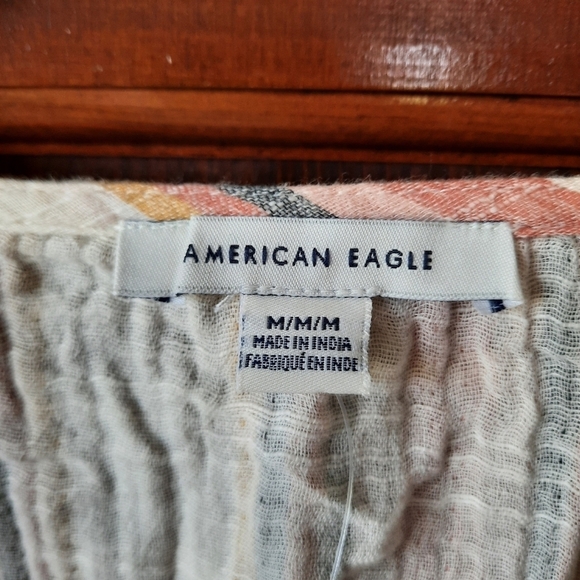 NWT American Eagle 100% cotton striped ruffle sleeve cropped button front shirt - Picture 9 of 10